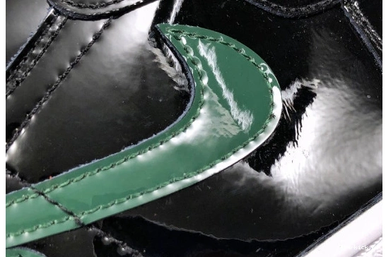 038 Air x Retro 1 AV3905 High OG 'Art AV3905 038  Jordan SoleFly Friends and Family Basel' 0210